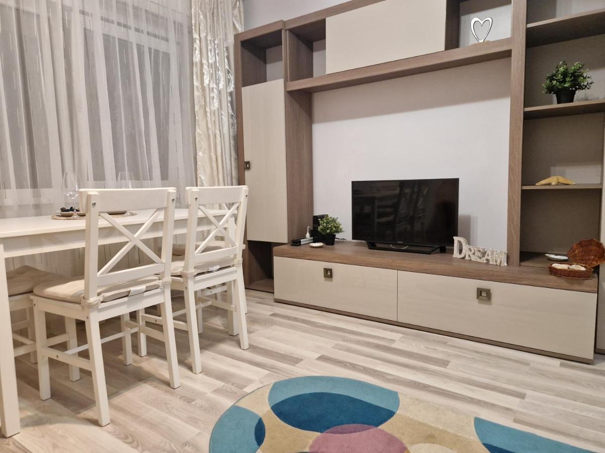 City Center Apartment Bucharest Exterior photo