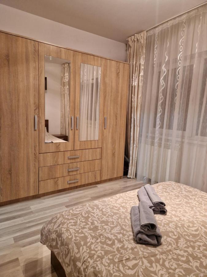 City Center Apartment Bucharest Exterior photo